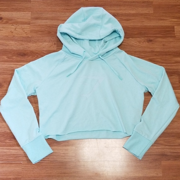 Gymshark Tops - M Gymshark cropped hoodie
